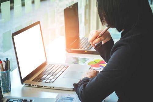 百度内容信息流推荐的好处（信息流搜索推荐的特点）